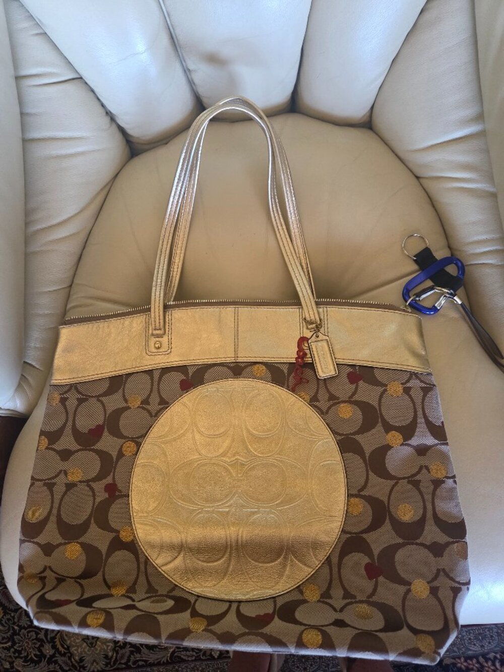 Handbag